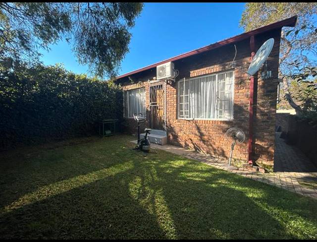 2 BEDROOM PROPERTY TO RENT IN ROOIHUISKRAAL